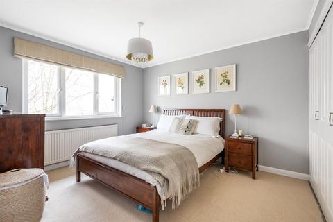2 Copse Close, Marlow, SL7 2NY