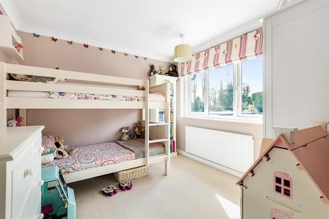 2 Copse Close, Marlow, SL7 2NY