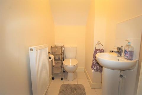 3a Crispin Road, Manchester, M22 0LU