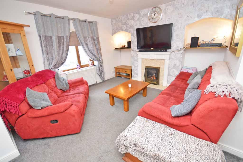 29 Burnside Crescent, Skipton, 3 bed terraced house £175,000