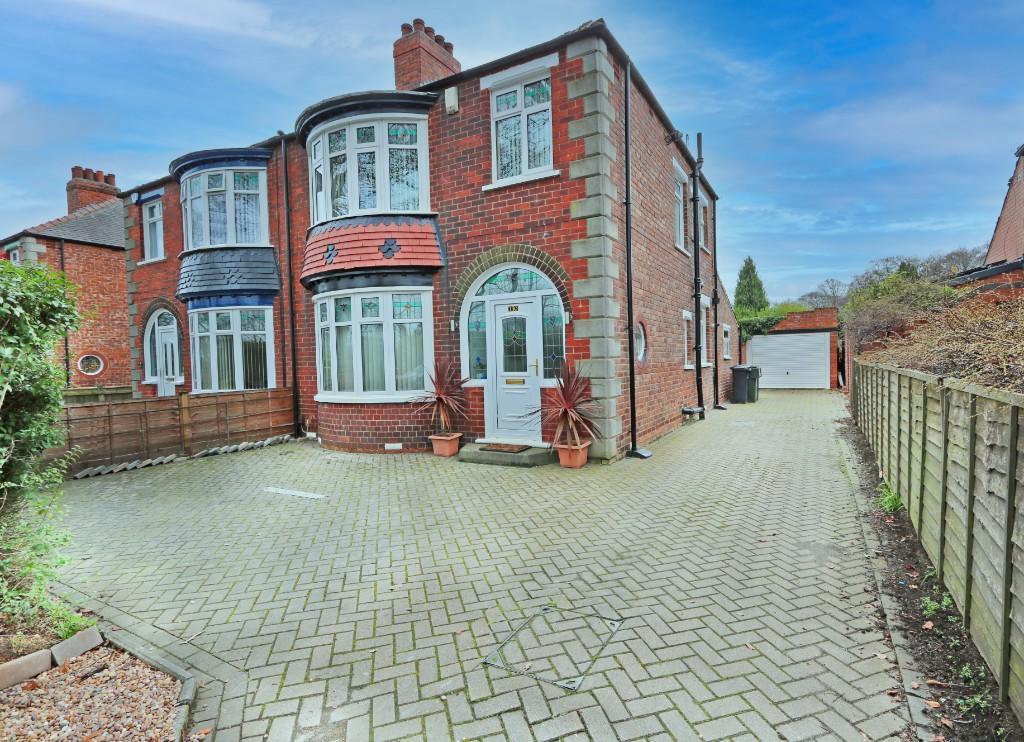Hall Drive, Acklam, Middlesbrough TS5 3 bed semidetached house for