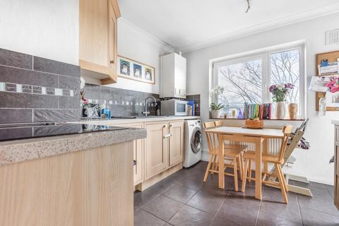 Flat 8, Wyatt House Wemyss Road, London, SE3 0TE