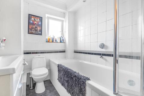 Flat 8, Wyatt House Wemyss Road, London, SE3 0TE