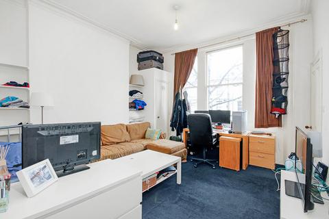 Studio to rent, Holland Road, West Kensington, London W14