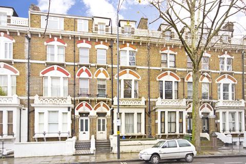 Studio to rent, Holland Road, West Kensington, London W14