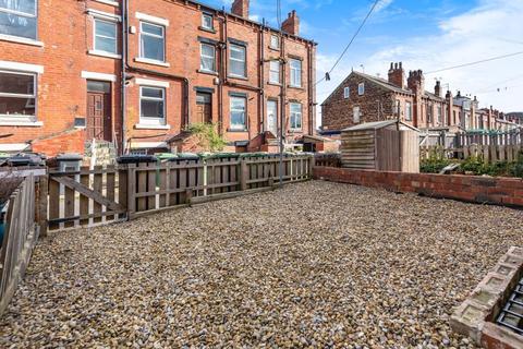 25 Bentley Grove, Leeds, LS6 4AT