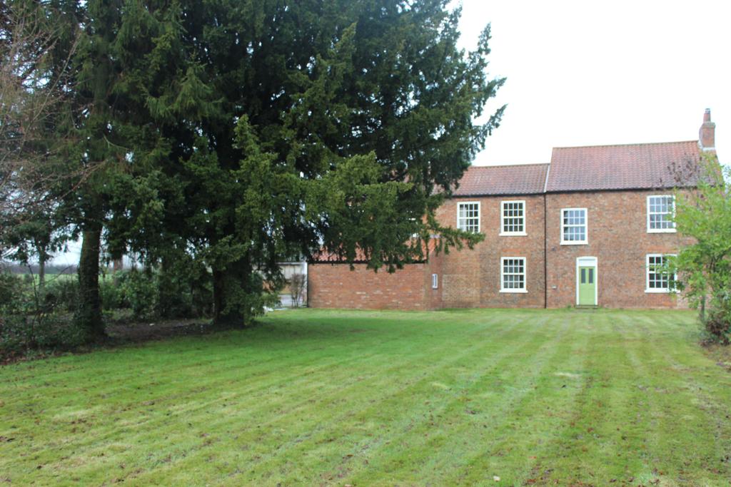 Beals Lane, Sutton on Derwent, York... 4 bed farm house £1,200 pcm (£277 pw)