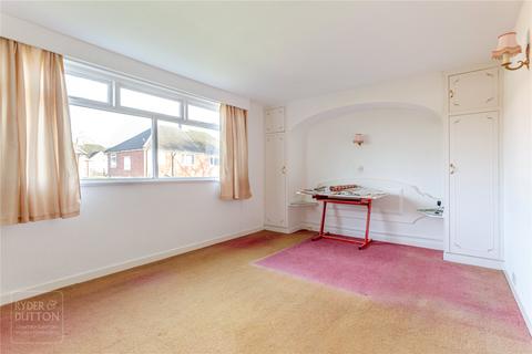40 Sholver Lane, Oldham, OL1 4NT