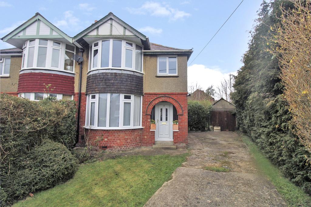 Perry's Lane, Wroughton, Swindon, SN4 3 bed semidetached house £300,000