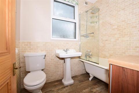 6b Cotswold Road, Sutton, SM2 5NL