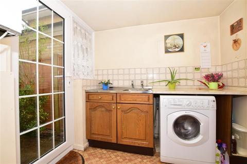 5 Blackford Close, South Croydon, CR2 6BT