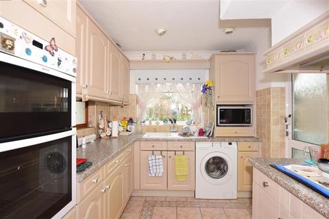 12 Britannia Drive, Gravesend, DA12 4RR
