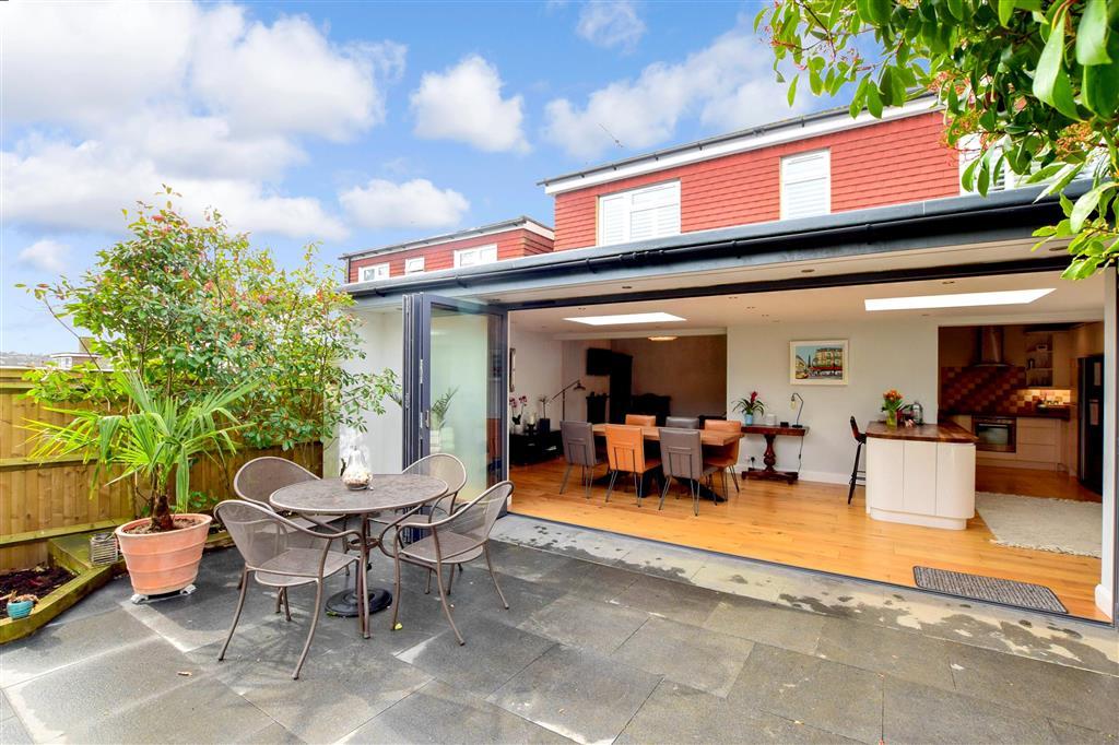 External Lifestyle Photograph