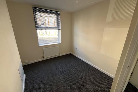 2 bedroom apartment to rent, Buxton Road, Luton, Bedfordshire, LU1