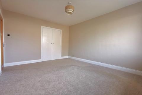 11 Bramble Drive, Hailsham, BN27 3EG