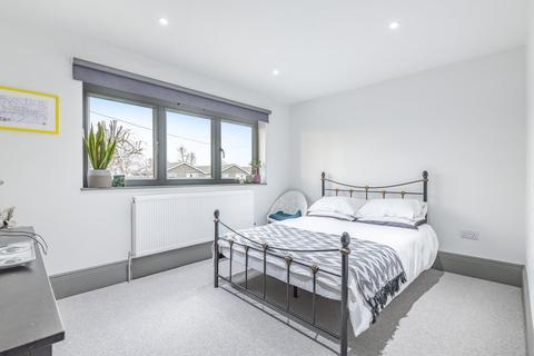 89 Thetford Road, New Malden, KT3 5DS
