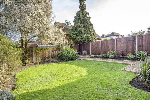 40 Convent Hill, London, SE19 3QX