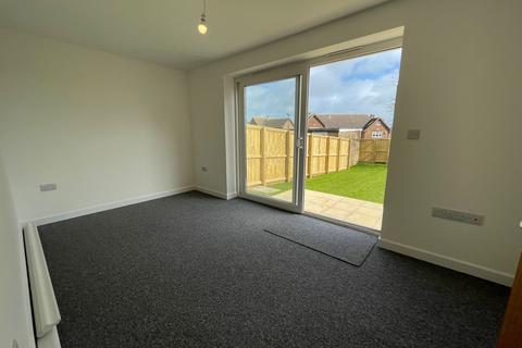 2 bedroom detached house to rent, Halford Close, Sandown, Isle Of Wight, PO36