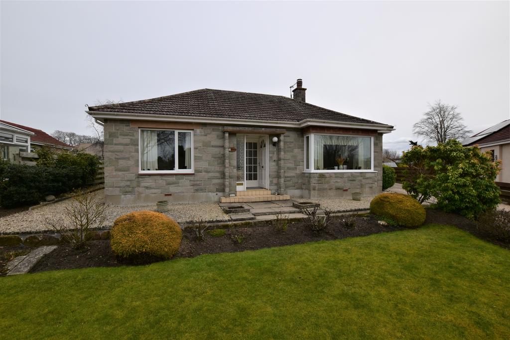 Lodgehill West, Nairn 3 bed detached bungalow £240,000