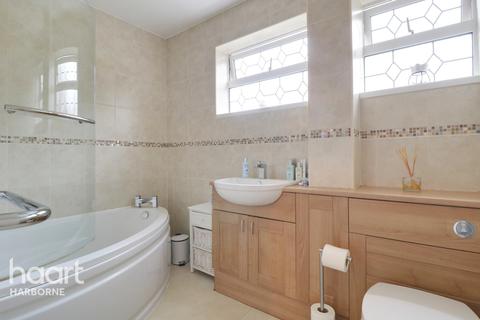 41 Cadnam Close, Birmingham, B17 0PX
