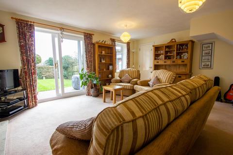 24b Shenley Fields Drive, Birmingham, B31 1XH