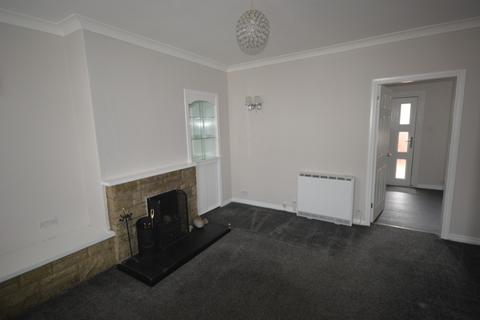 3 bedroom semi-detached house to rent, Hall Park, Abernethy, PH2