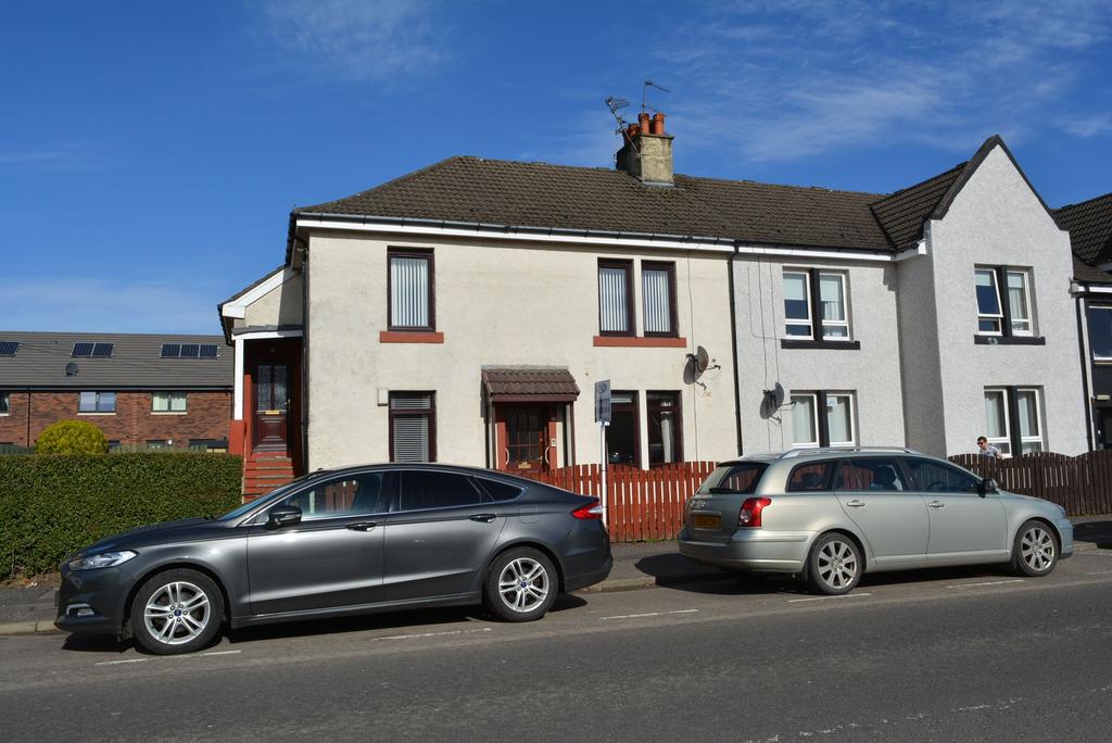 14 Albion Street, PAISLEY, PA3 2EN 2 bed ground floor flat £69,995