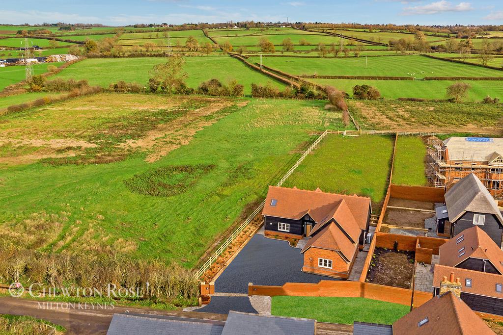 Field Views, Lane Farm Cottages, Tebworth 4 bed detached house £825,000