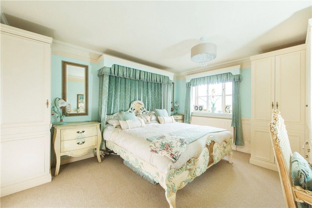 Guest Bedroom Suite