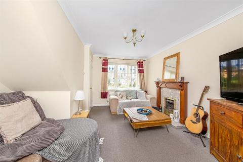 3 Boothroyd Drive, Leeds, LS6 2SL