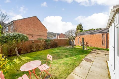 3 Boothroyd Drive, Leeds, LS6 2SL