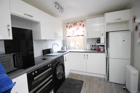 17 Buchanan Avenue, Balloch, Alexandria, G83 8ED