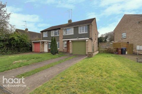 72 Cottingham Drive, Moulton, Northampton, NN3 7LG