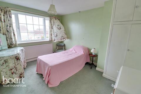72 Cottingham Drive, Moulton, Northampton, NN3 7LG