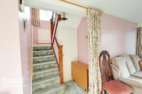72 Cottingham Drive, Moulton, Northampton, NN3 7LG