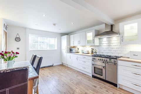 37 Auster Bank View, Tadcaster, LS24 8BA