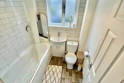 39 Cedar Avenue, Johnstone, PA5 9TJ