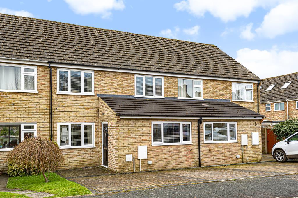 Middle Barton, Oxfordshire, OX7 3 bed terraced house £315,000