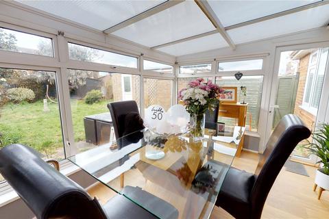 16 Brook Way, Lancing, BN15 8DG