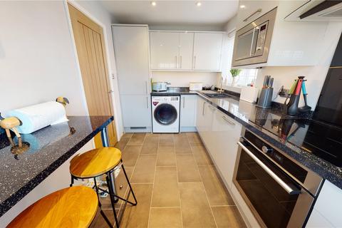 16 Brook Way, Lancing, BN15 8DG