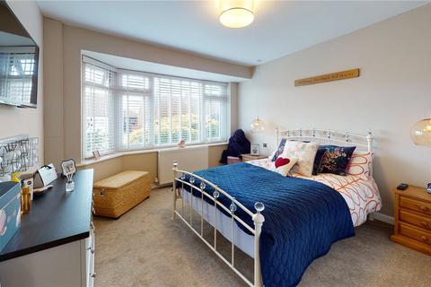 16 Brook Way, Lancing, BN15 8DG
