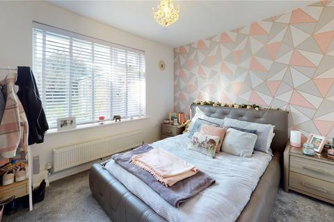 16 Brook Way, Lancing, BN15 8DG