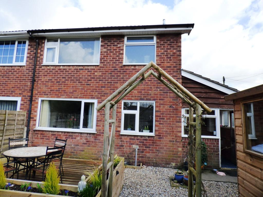 Andrew Lane, High Lane, Stockport, SK6 3 bed semidetached house for