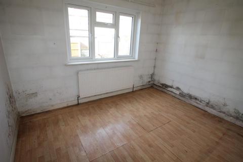 57a Barton Avenue, Romford, RM7 0NB