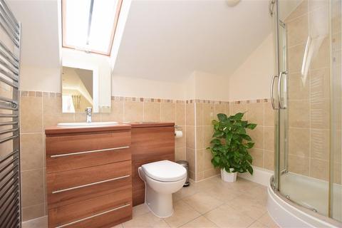 8 Pilgrim Mews, Reigate, RH2 8AH