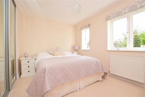 8 Pilgrim Mews, Reigate, RH2 8AH