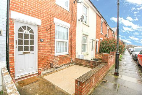 3 bedroom terraced house to rent, Winchester Road, Colchester, Essex, CO2