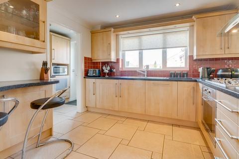 51 Kingfisher Road, Adwick Le Street, Doncaster, DN6 7UT