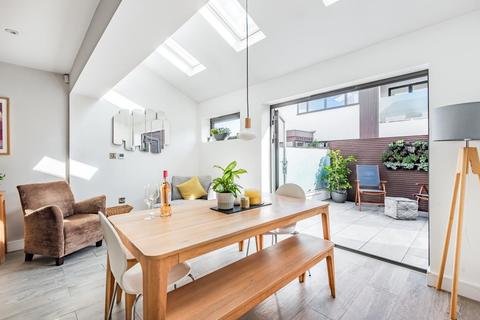 28 Queens Road, Ascot, SL5 9AF