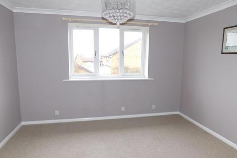 2 bedroom terraced house to rent, Chaffinch Drive, Uttoxeter